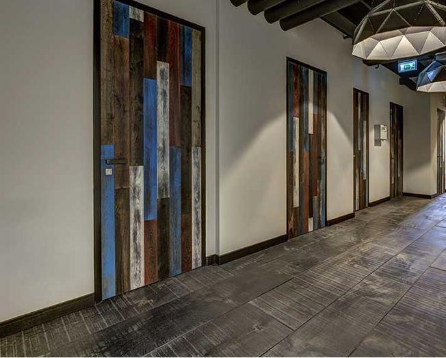 Ontdek Prestige en ervaar houten vloeren in de puurste- en meest oorspronkelijke vorm. 