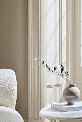Little Greene (New Card) - 16 - Silent White - Deep 331. Silent White 329 2