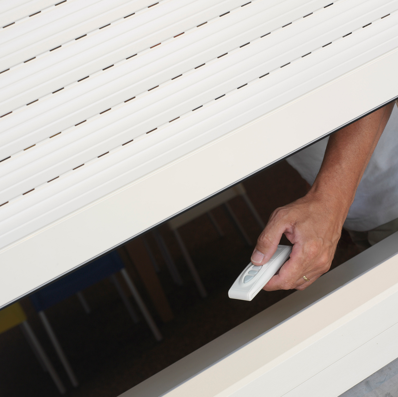Rolluiken elektrisch, verkrijgbaar bij Noord-West Interieurs