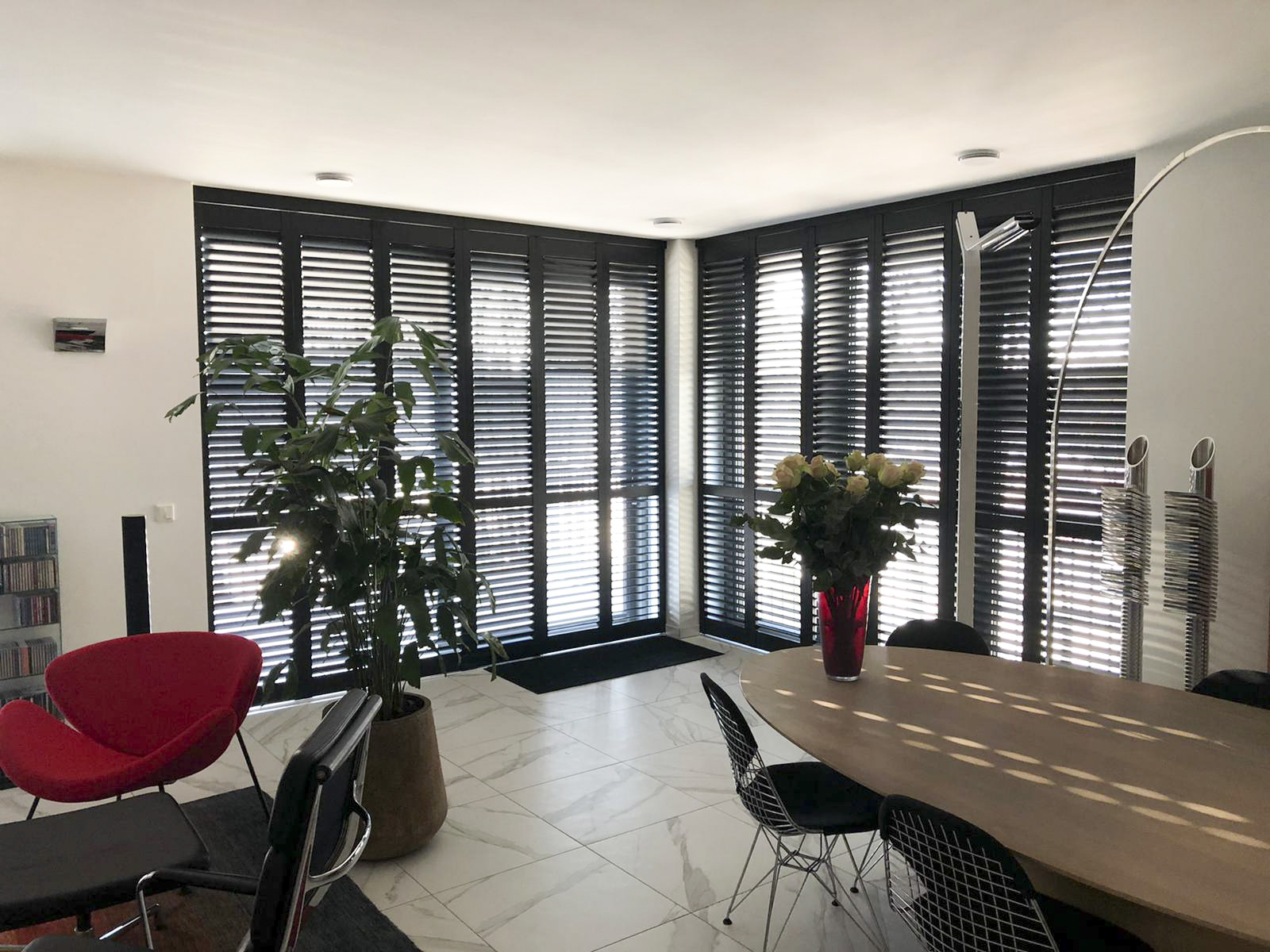 Shutters-geschikt voor alle raamsoorten en dus ook speciale raamvormen.