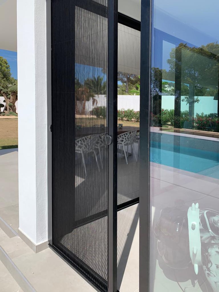 Unilux horren - Altijd een (maatwerk) oplossing voor jouw raam of deur