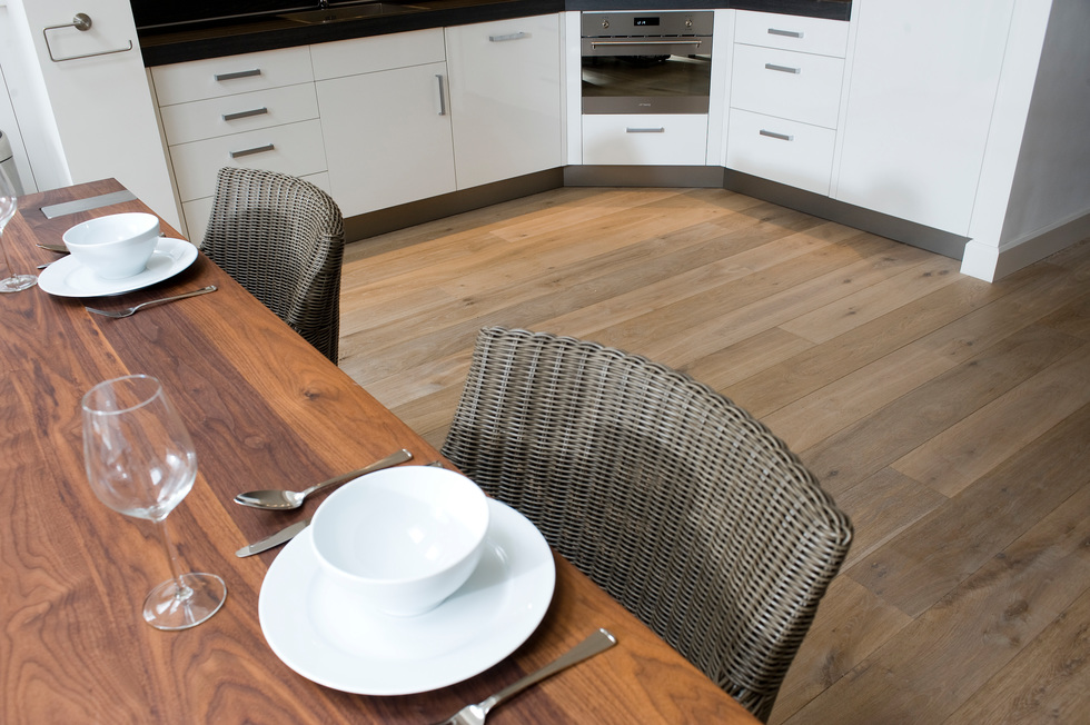 HOUTEN VLOER GESCHIKT VOOR VLOERVERWARMING? JAZEKER!